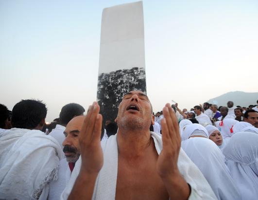 Hajjis Descend on Mecca