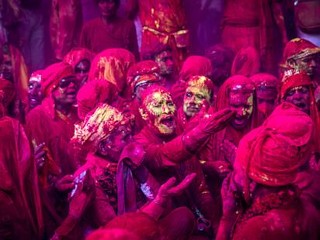 Photos: Holi: Hindu Festival of Colors