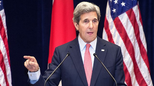PHOTO: Secretary of State John Kerry delivers a policy speech at Tokyo Institute of Technology on the 21st Century Pacific Partnership in Tokyo, April 15, 2013.