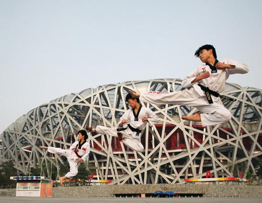 Today in Pictures: April 17, 2012