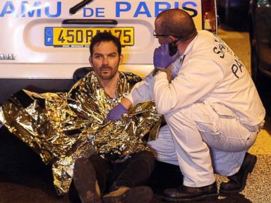 Paris Residents Offer to Open Their Doors Strangers