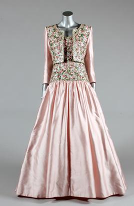 Iconic Princess Diana Dresses To Be Auctioned 