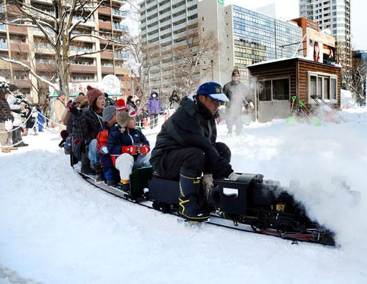 The Sapporo Snow and Ice Festival Begins