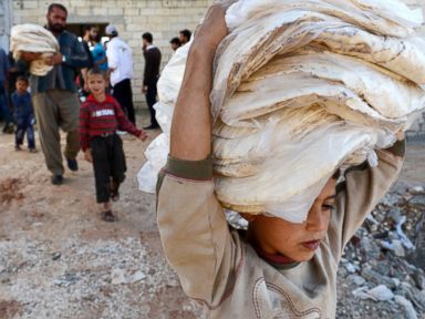A Black Market Is on the Rise Outside Syria's Bakeries