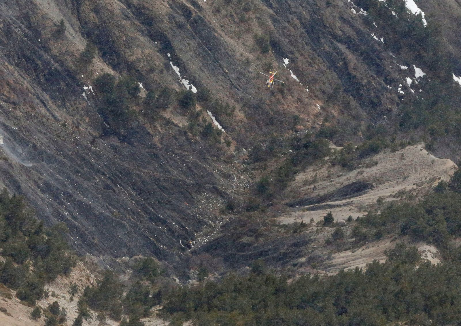 Germanwings Passenger Plane Crashes In The French Alps Photos Image 17 Abc News