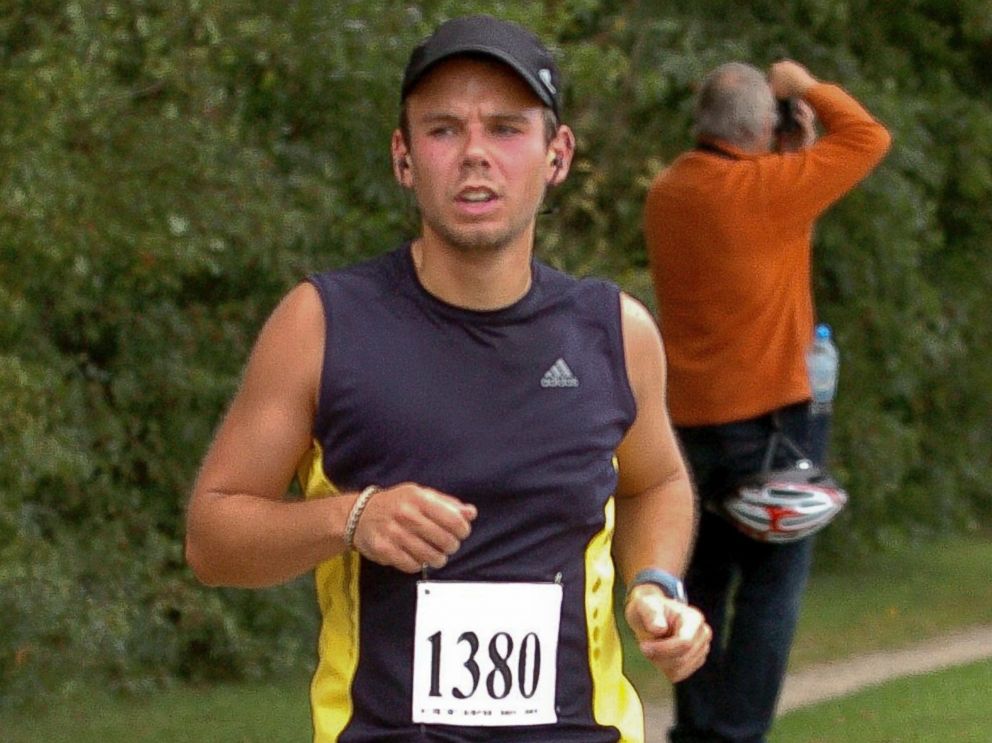 PHOTO: Germanwings co-pilot Andreas Lubitz runs the Airportrace half marathon in Hamburg, Germany in a Sept. 13, 2009 file photo.