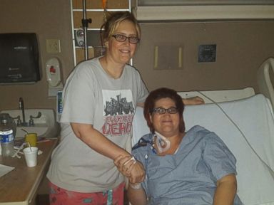 WATCH: Mother of 5 donates kidney to single mom
