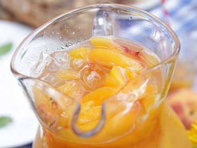 PHOTO: Emeril Lagasses Peachy Ginger Lemonade