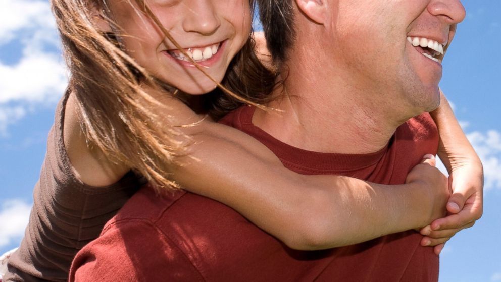 PHOTO: Tips on how divorced couples should handle Fathers Day.