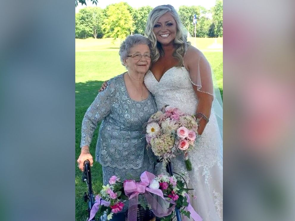 Meet The 92 Year Old Grandmother Who Was The Flower Girl In Her Granddaughter S Wedding Photos