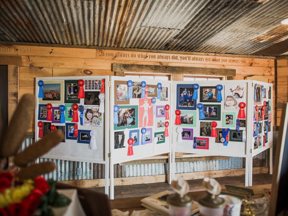 PHOTO: Evan and Melissa Tate, of Rockwall, Texas, threw an elaborate state fair-themed wedding on their familys 700-acre farm.