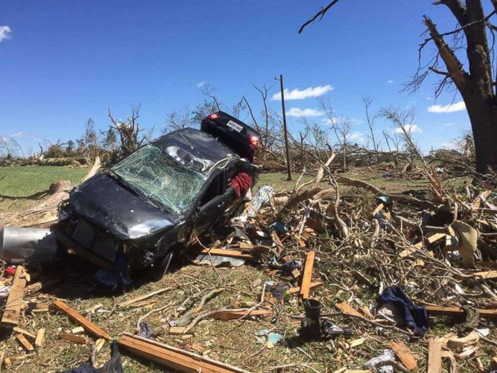 PHOTO: Hobby metal detector Nathan Wright found Ariel Dukes wedding rings among the debris after a tornado destroyed her Canton, Texas, home.