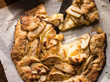 PHOTO: Ali Larters Apple Crostata with Aged Gouda