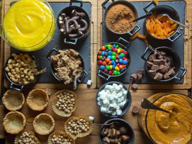 Tasting Tables No-Bake, Mini-Pie Buffet.