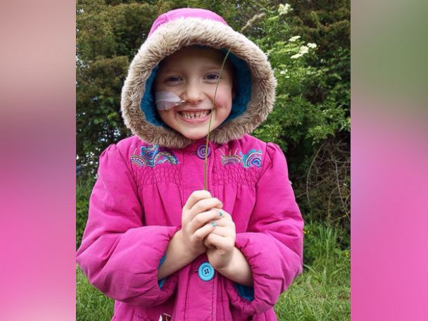 Mom's viral school photo helps raise awareness for childhood cancer