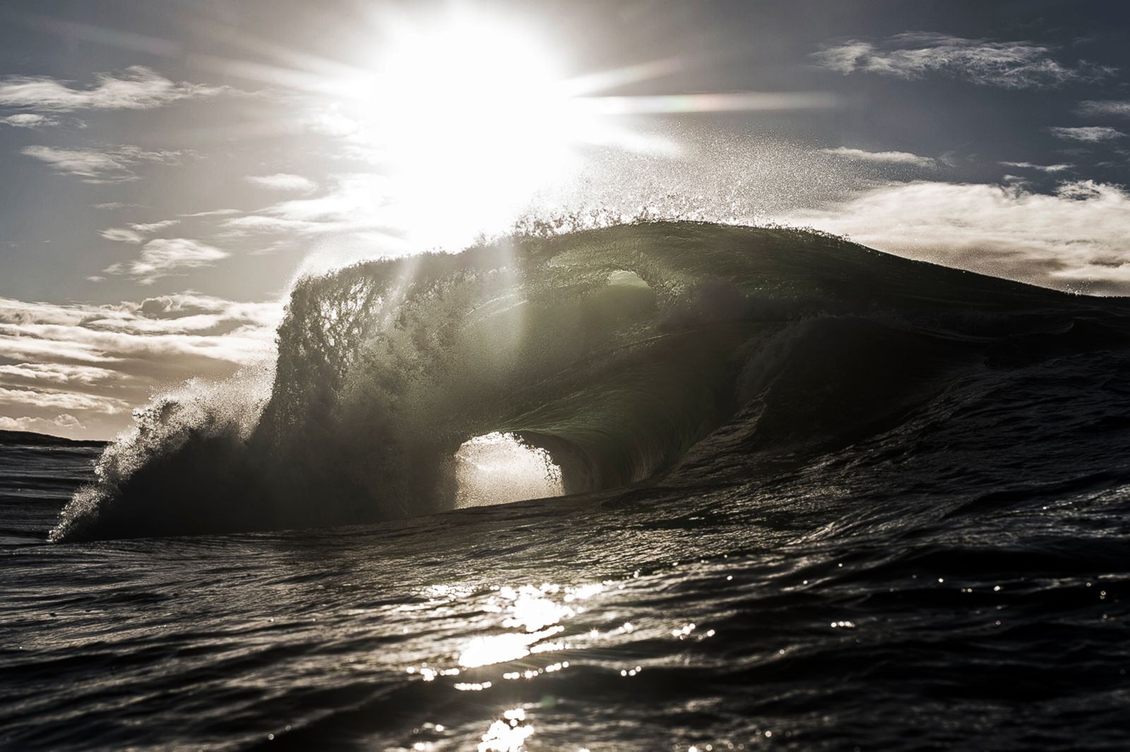 Mountainous Waves Photos Image 2 Abc News