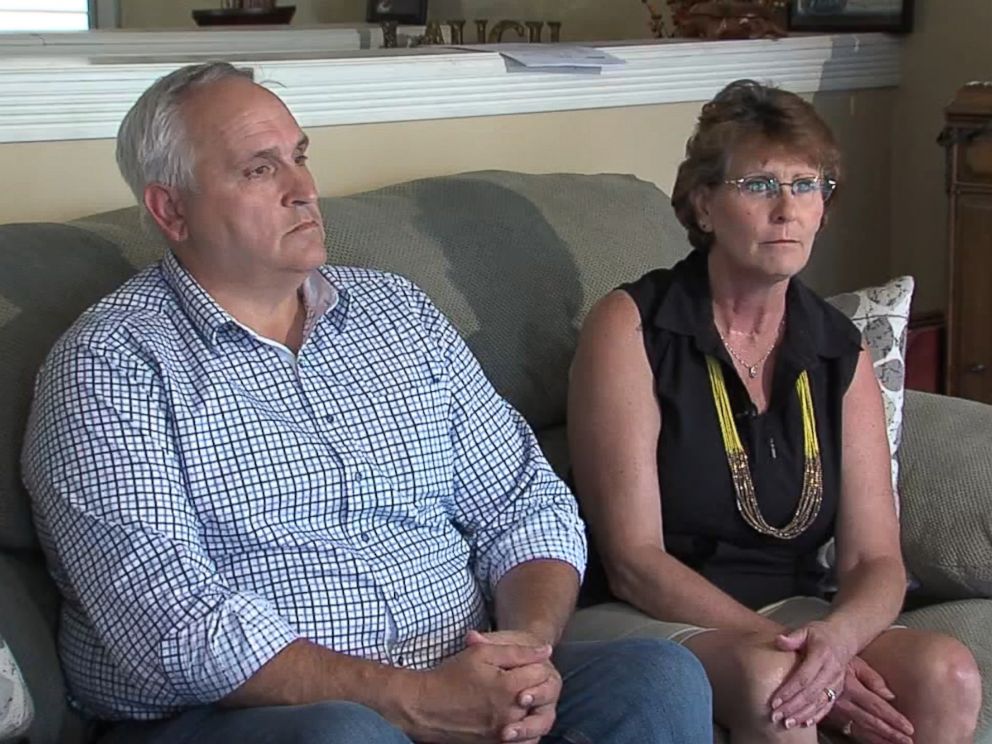 PHOTO: Seen during an interview with ABC affiliate WRTV in Indianapolis, Elaine and Dan Smith, parents of Michaela Smith, who unexpectedly gave birth in Cancun, Mexico during a vacation.