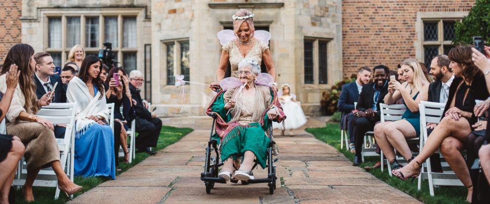 PHOTO: It was a magical day for 86-year-old Dorothy Czartorski serving as the flower girl in her granddaughters Oct. 21 wedding.