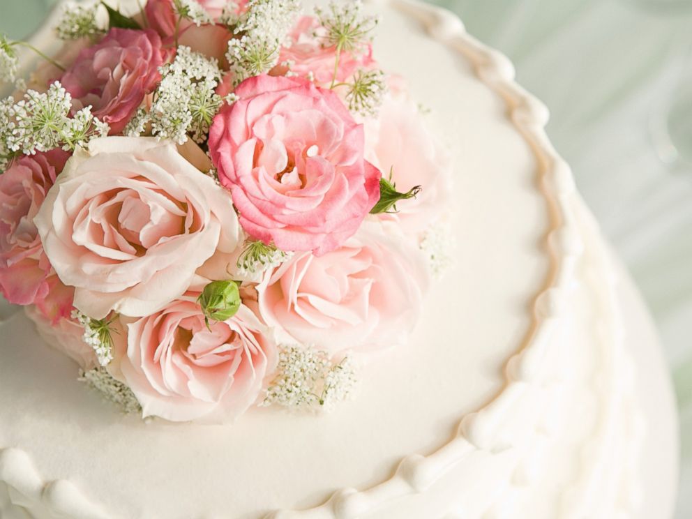 PHOTO: Let them eat cake!