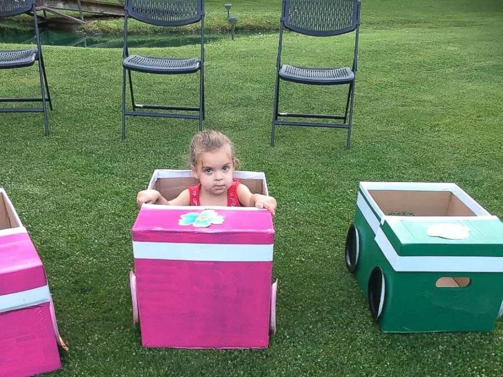 PHOTO: Sherry Pratt of North Jackson, Ohio, built homemade cars out of boxes for the children in their family to enjoy a backyard drive-in movie.