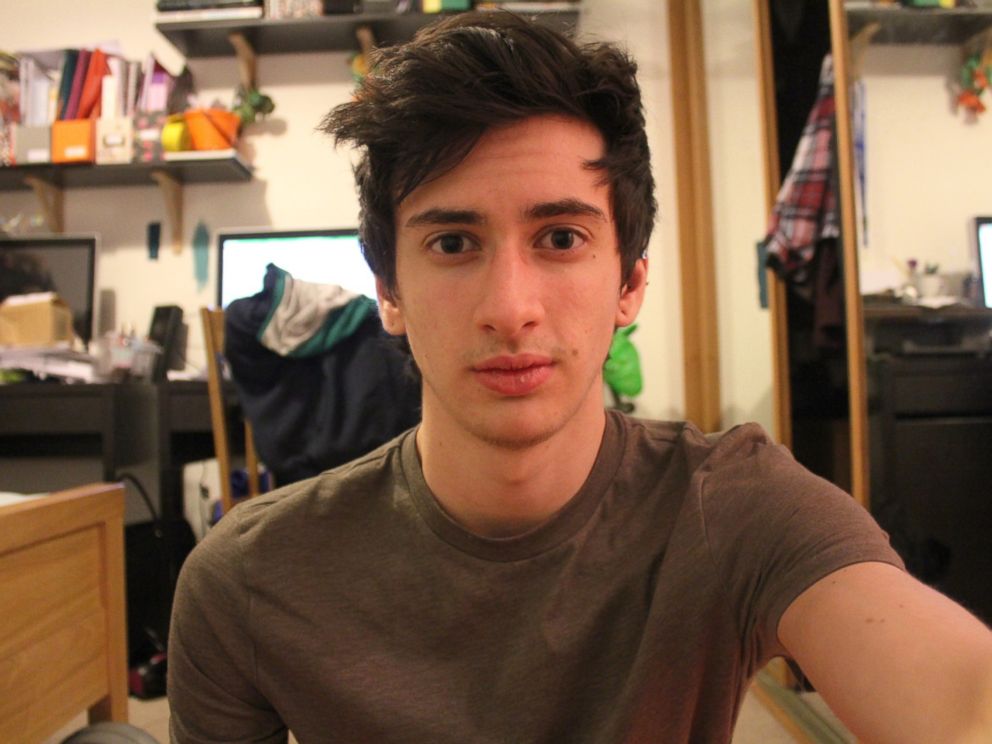 Man 21 Snaps Selfies Of His 3 Year Gender Transition In