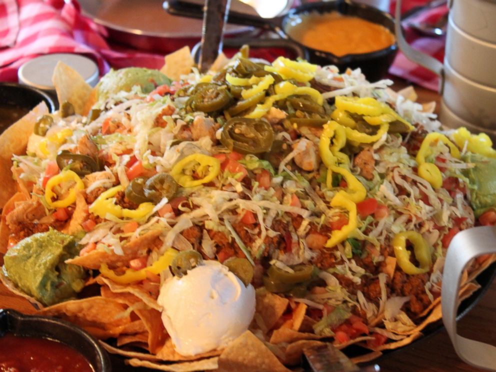 PHOTO: New menu item in a Walt Disney World Restaurant is an $85 plate of nachos.