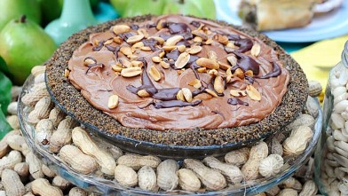 PHOTO: Emeril's chocolate peanut butter pie