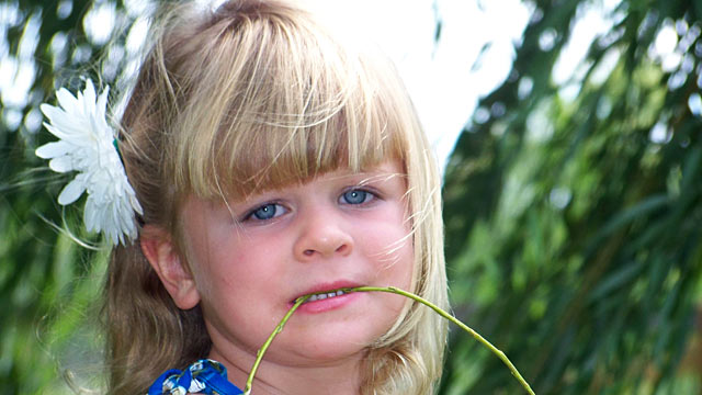 PHOTO: Natalie Hayhurst suffers from a rare condition called Pica that creates a never-ending compulsion to eat things that arent food.