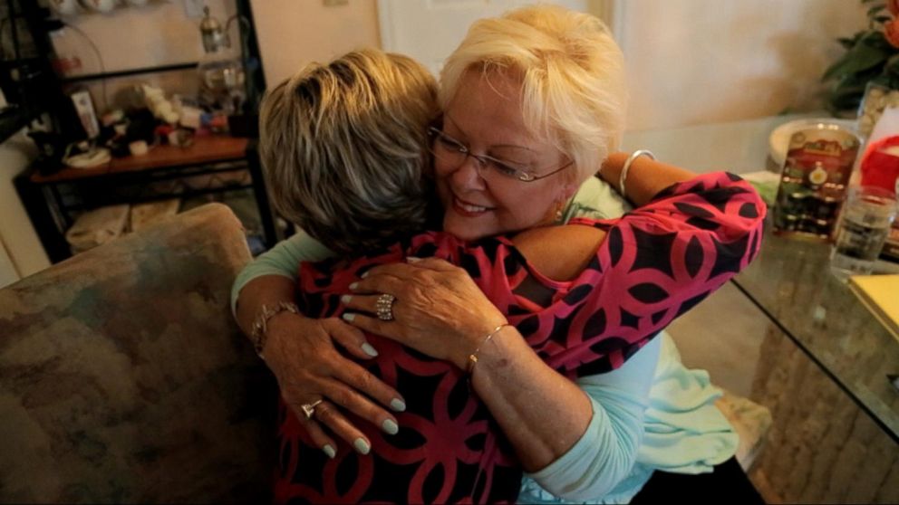 Daughter Given Up For Adoption Reunites With Mom After Decades Of Searching Abc News 