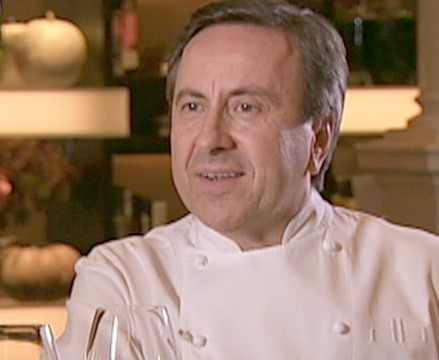 VIDEO: The Super-chef shares his recipes for his tasty Turkey Day treats.