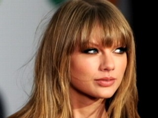 Watch: Taylor Swift Takes on Tina Fey, Amy Poehler