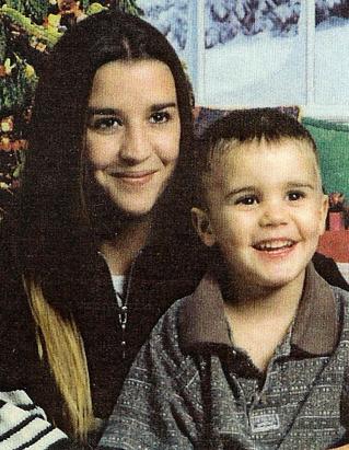 Justin Biebers  on Justin Bieber With His Mom Patti Mallette His Parents Split Up Before