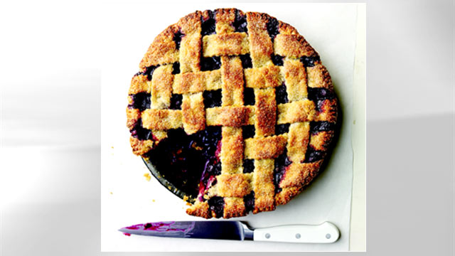 PHOTO: Lattice-top blueberry pie, courtesy Martha Stewart
