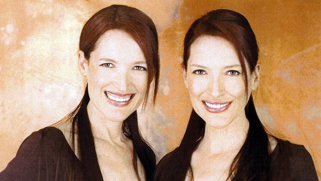 PHOTO: "Psychic Twins" Linda and Terry Jamison have built careers from using what they call "twin-tuition."