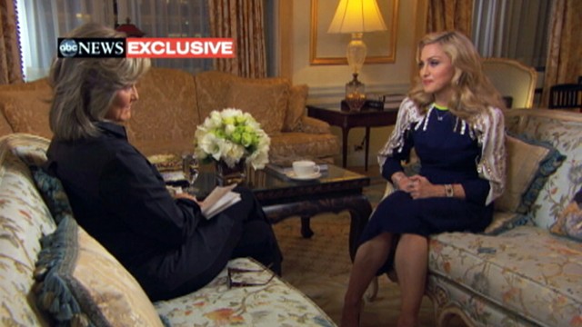 VIDEO: Pop icon says she wears sweatpants and asks her boyfriend to rub her feet.