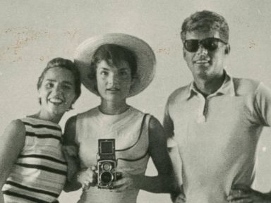 Photos: Before iPhones, Celebrities Still Found a Way to Take Selfies