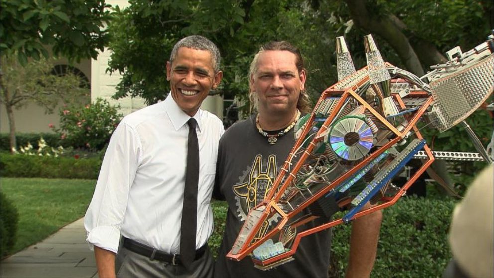VIDEO: President Obama Hangs Out With Robotic Giraffe At White House