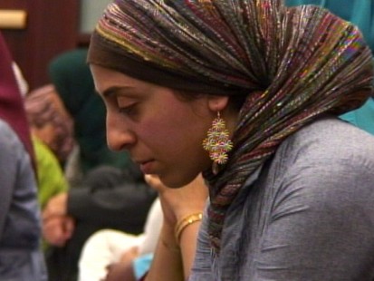 VIDEO: Muslim American congressional staffers having been praying for over 10 years.