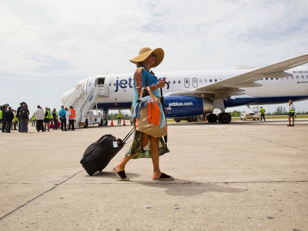 PHOTO: Passengers deplane from JetBlue flight 387, in Santa Clara, Cuba, Aug. 31, 2016. The flight was the first commercial flight between the U.S. and Cuba in more than a half century,