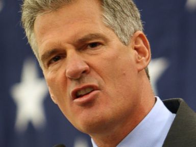 Scott Brown Wades Into Senate Race, Gets Emotional About New Hampshire Roots