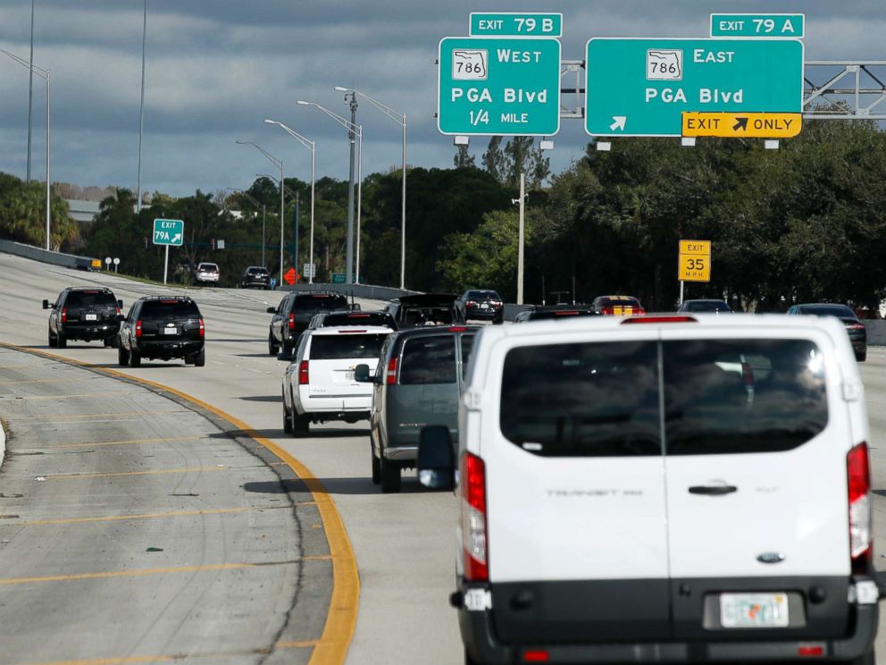 PHOTO: The motorcade for President Donald Trump is seen, Friday, Nov. 24, 2017, in Palm Beach Gardens, Fla. Trump is en route to his Trump National Golf Club, in Jupiter, Fla.