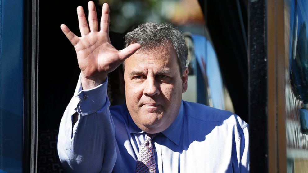 PHOTO: New Jersey Gov. Chris Christie waves to supporters during a campaign stop in Hillside, N.J., Nov. 4, 2013.
