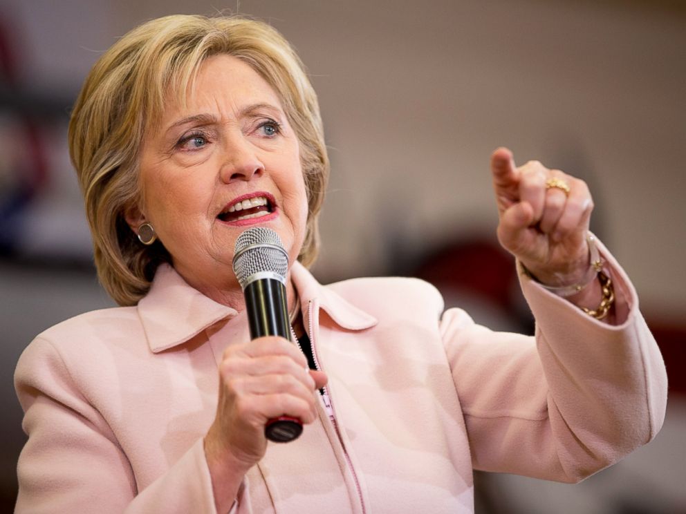 PHOTO: Democratic presidential candidate Hillary Clinton speaks at a rally at Grand View University in Des Moines, Iowa, Jan. 29, 2016.