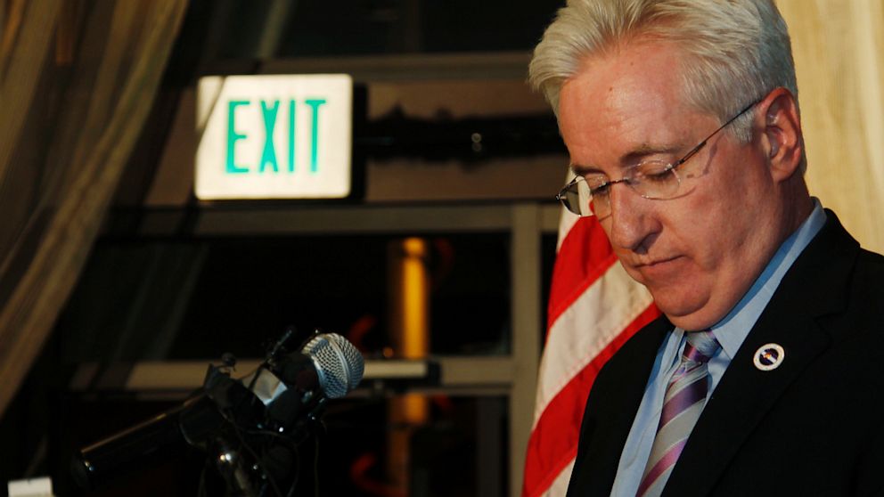 PHOTO: Sen. John Morse Concedes Defeat