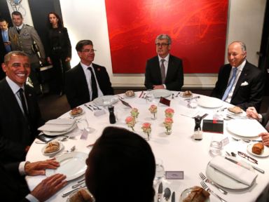 Obama, Putin, Hollande Go Speed Dinner Dating in Paris