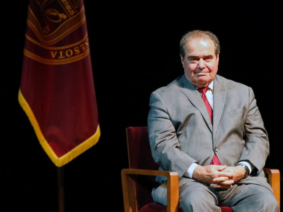 PHOTO: U.S. Supreme Court Justice Antonin Scalia waits during an introduction before speaking at the University of Minnesota as part of the law schools Stein Lecture series in Minneapolis on Oct. 20, 2015.