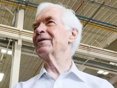 Cochran Beats Tea Party Challenger in Mississippi GOP Senate Runoff
