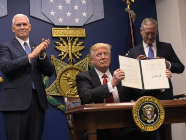 New Trump immigration order won't have blanket ban on Iraq, sources say