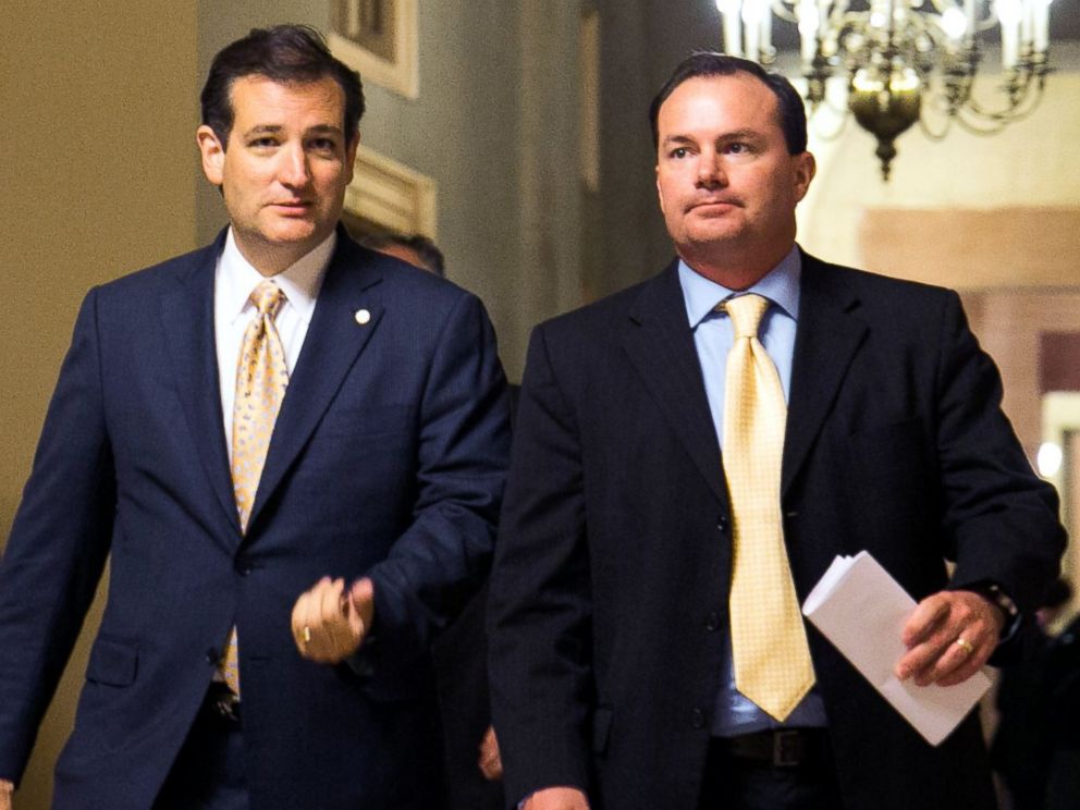 PHOTO: Sen. Ted Cruz, left, and Sen. Mike Lee walk together