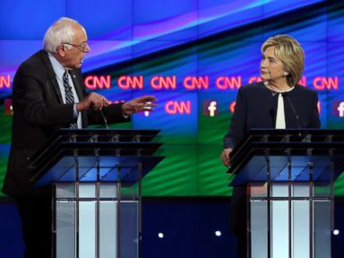 Clinton Highlights Gun Divide With Sanders in Post-Debate Push